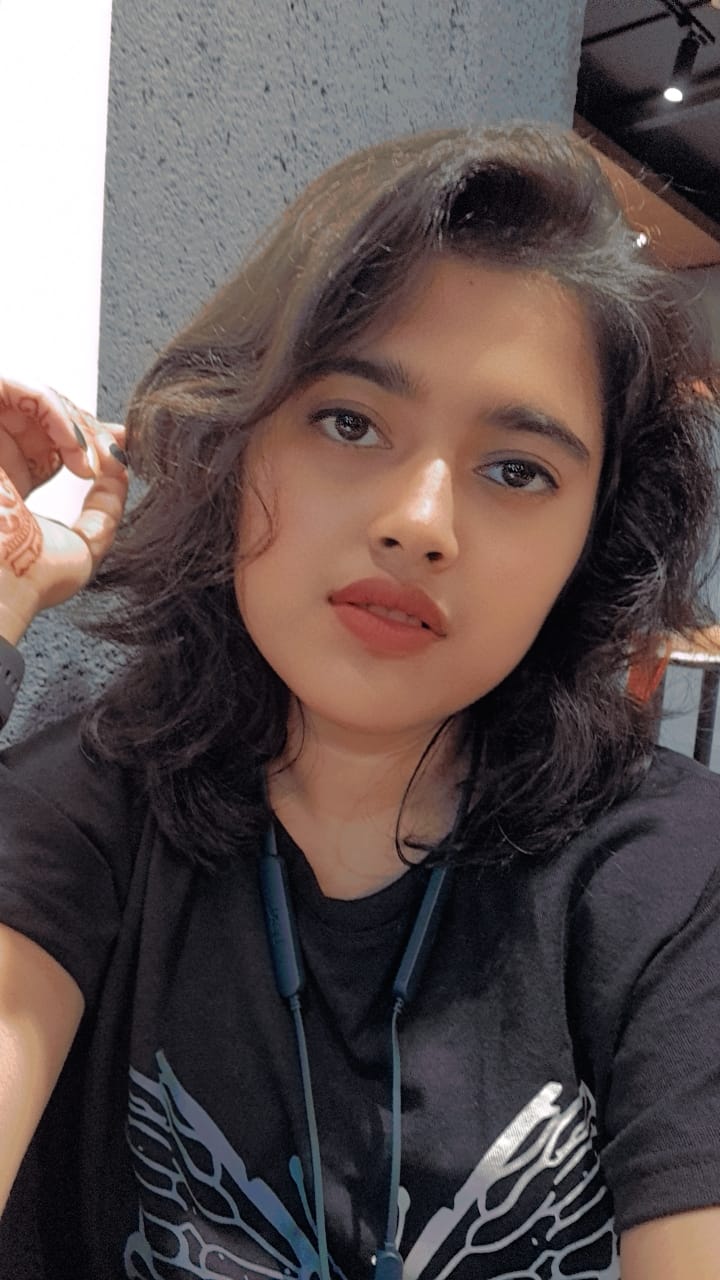 Riddhi Lahiri headshot